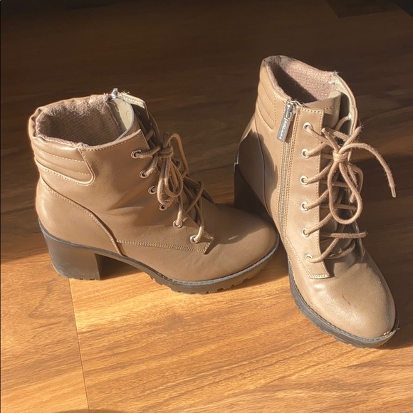 Breckelles Shoes - Boot heels size 6